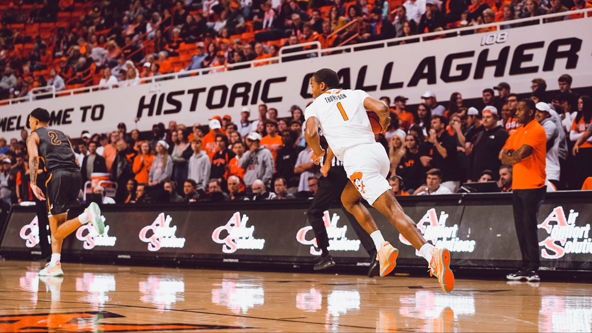 OSUMBB's tweet photo. Good to be back with 8,368 of our closest friends 🧡

#NewEra | #GoPokes https://t.co/LNPOXtmKBm