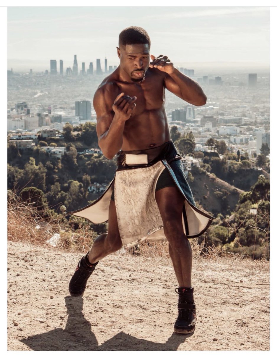 BONDGIRLRAQUEL's tweet photo. Photo shoot I styled in 2019 photo by Chris Santos
Boxer is the Liberian Puma Isaac Freeman #boxing #boxeo #losangeles https://t.co/t9jriiH59j