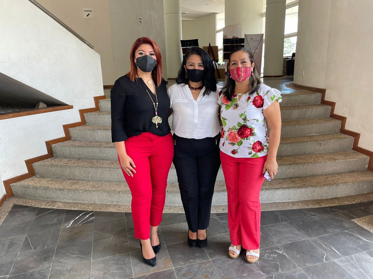 martha_7's tweet photo. Asistí como Secretaria de la Comisión de Desarrollo Socioeconómico al arranque del programa “Empleo en tu colonia” Gracias a  la iniciativa del la empresa #Procesa y a la Secretaria de Economía Municipal .
#PRImeroLaEconomia @rubenzuarth @rouse_isabel @mariqueta @florangel2504 https://t.co/dJMx4bs7xP