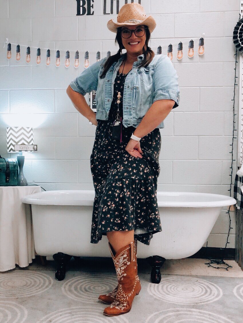 Lindsey McIntyre Richards (MrsLindseyKay) Twitter