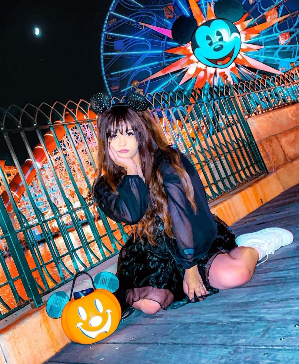 AlexEinsteinn's tweet photo. 🎃 Trick or treat https://t.co/TWSC9dP8Of