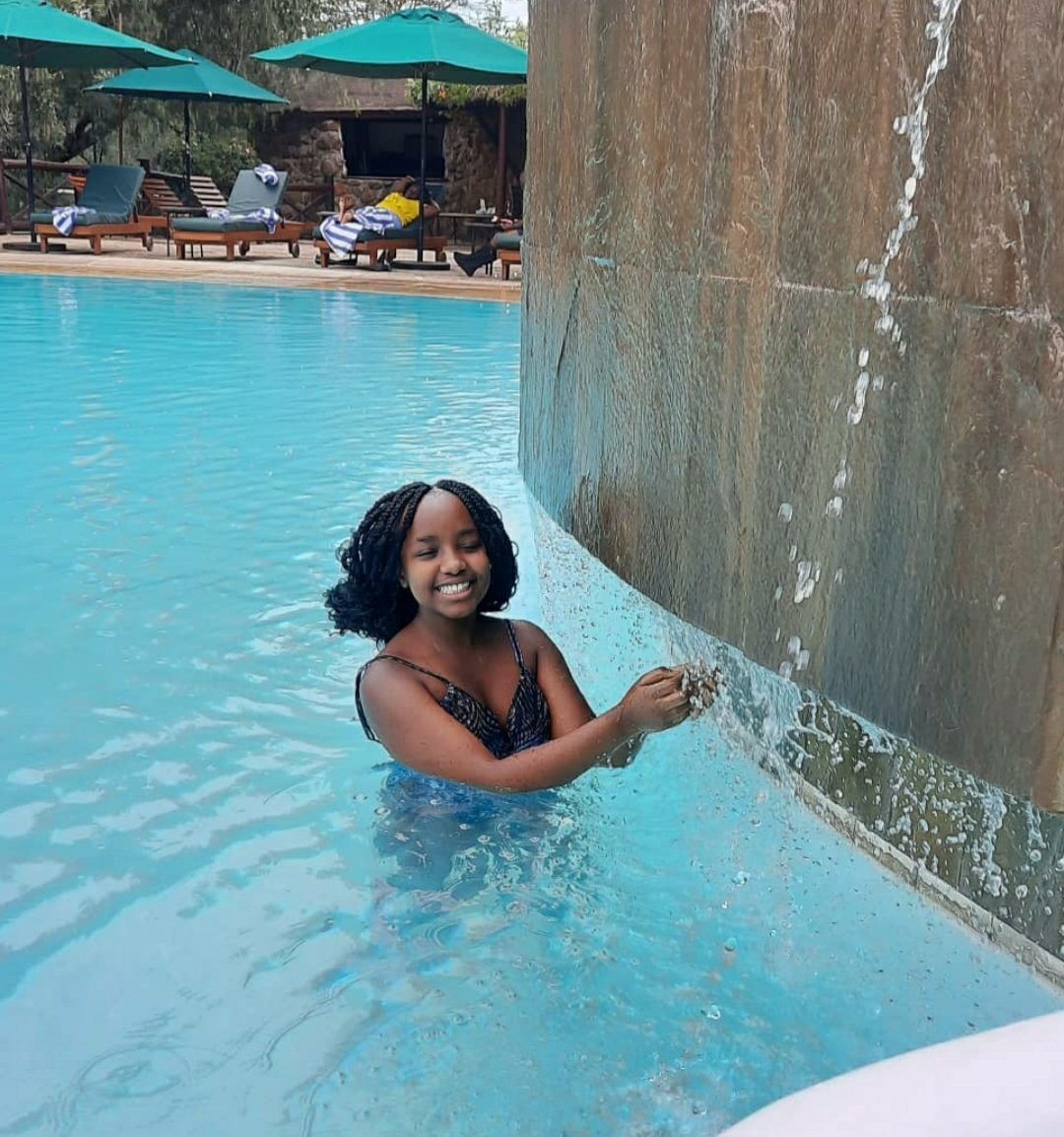 StycieWaweru's tweet photo. Someone said 7 days without swimming makes one weak. I had so much fun swimming at this spacious pool. Great Rift Valley Lodge and Golf Resort is definitely the place to be๐
#thegreatriftvalley #kenyanlodges #kenyanholidays #kenyangolfcourse #kenyangolf #golf #naivasha #kenya https://t.co/lhzzGEzWmD