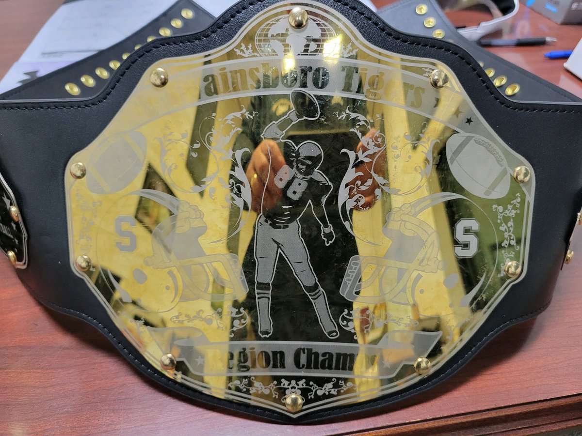 SwainsboroTiger's tweet photo. Swainsboro tops region 2AA foe Vidalia tonight by a final score of 48-0. The Region 2AA Champs -SHS(8-2) will host Laney(6-4) next Friday for Round 1 of GHSA State Football Playoffs. Tomorrow please support our Competition Cheer event “Rumble in the Jungle” at SHS. https://t.co/HW1t7kq5vq