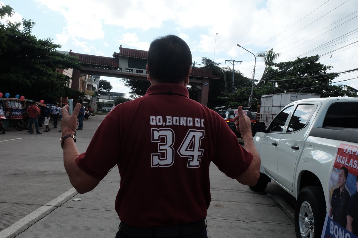 CongSagarbarria's tweet photo. Motorcade to Show Support for the Candidacy of Vice President Christopher Lawrence “Bong” Go.

📍Dumaguete City, Negros Oriental
@SAPBongGo 

#VPGO
#TuloyAngSerbisyo 
#VPGOangVPKO 
#TuloyAngMalasakit 
#GoBongGo 
#TuloyAngPagbabago 
#BisyoAngMagserbisyo https://t.co/Isnl78WMGs