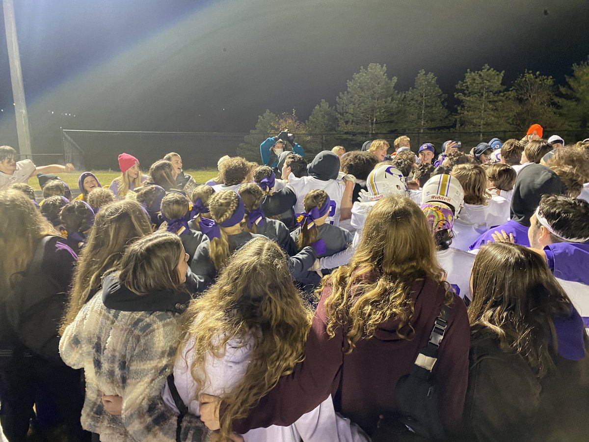 ANOTHER WEEK!!! Wildcats beat Cane Ridge 33-27!