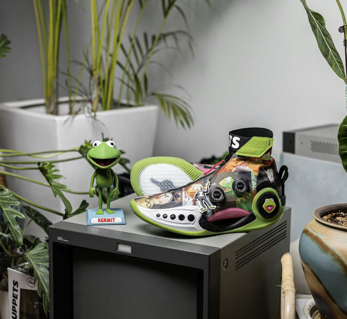 antaout's tweet photo. #W.PIC# 📸
Li-Ning WOW9 infinity ♾️ Kermit the Frog ​​​

🐸顶呱呱👍 ​​​

#lining #liningshoes #wow9 #liningwow #liningwayofwade #kermitthefrog #lininginfinity #liningsport #liningbasketball #sneaks066 #basketballshoes https://t.co/DudnqHIPjP
