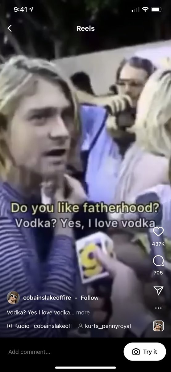 Mic_Metz's tweet photo. @BillyZane is this you in the background of this Kurt Cobain clip? https://t.co/qq394hVQwW