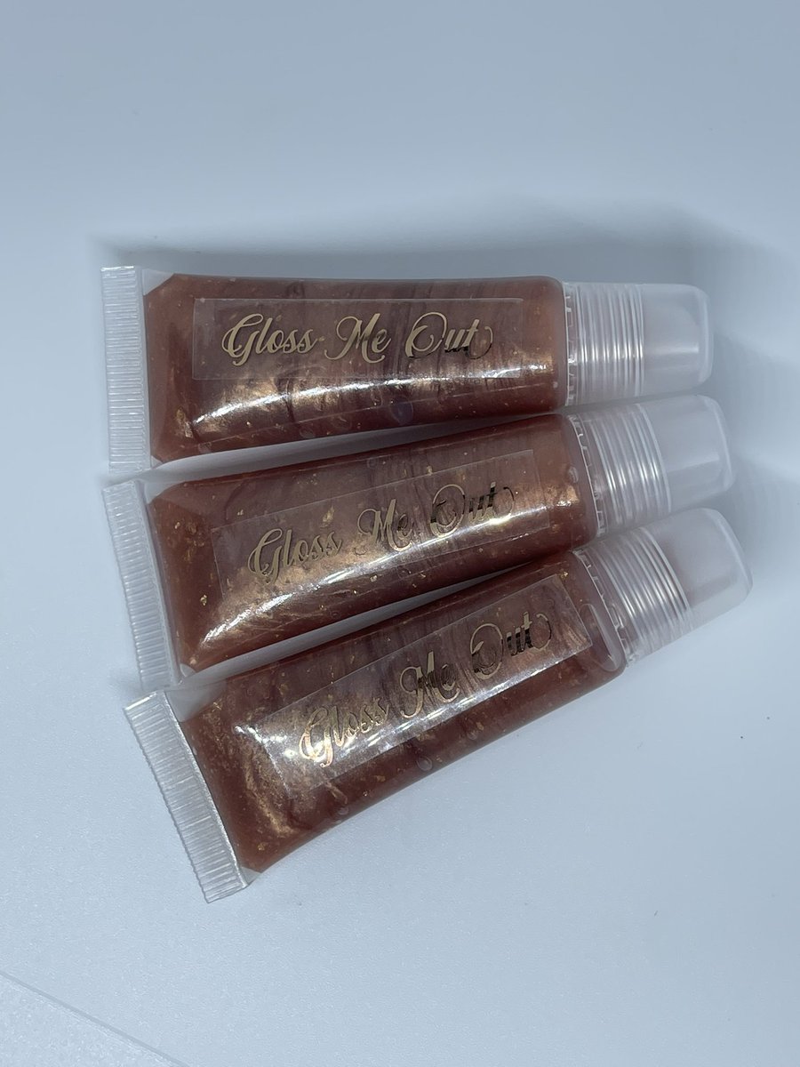 GlossMeOut tweet media