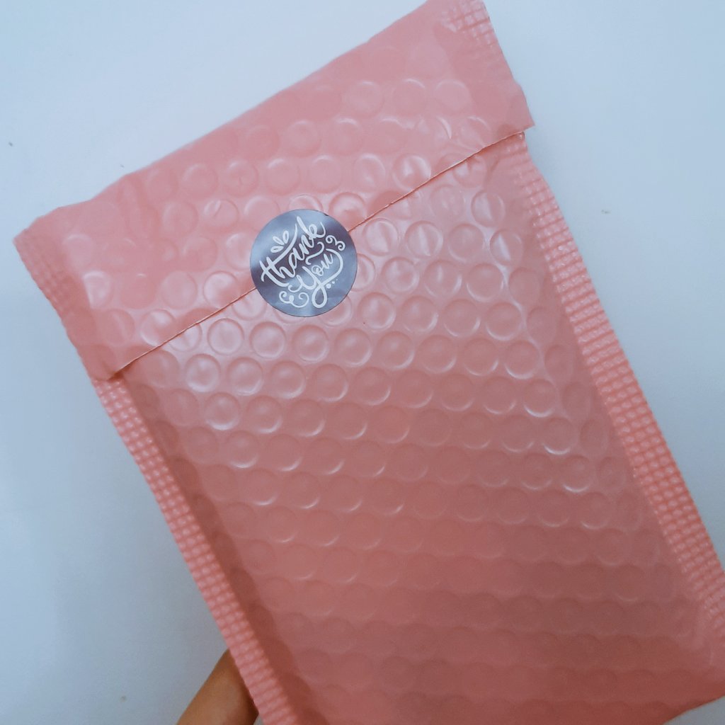 kl0de_cart's tweet photo. #rleaf_proofs
aaaaah it finally arrived π₯ΊπΈ thank you so much for the smooth transaction, super duper cute freebies, and neat packaging >< https://t.co/VNWoPbnYP1