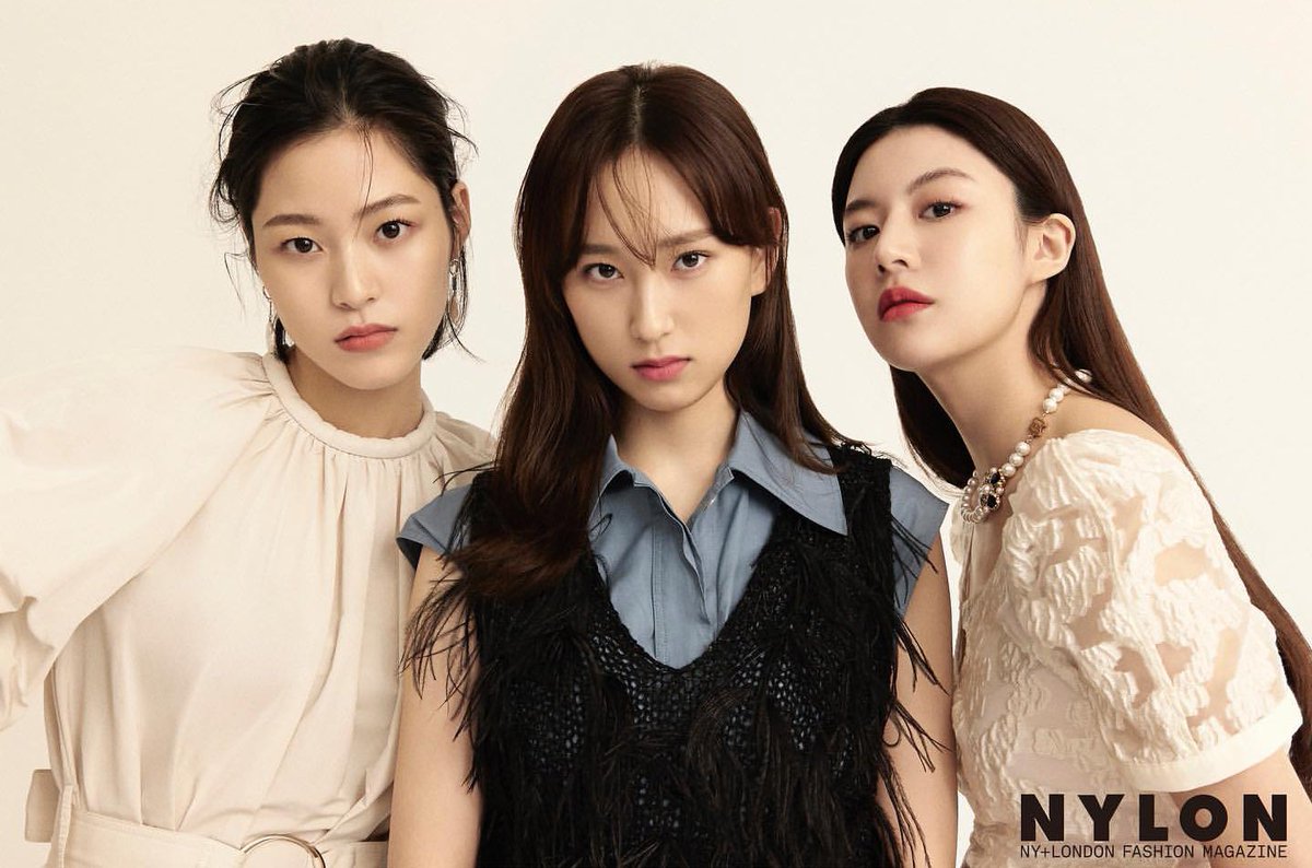 Yum_yum_E's tweet photo. 여자셋은 사이언스 https://t.co/SyPVtnmrk1