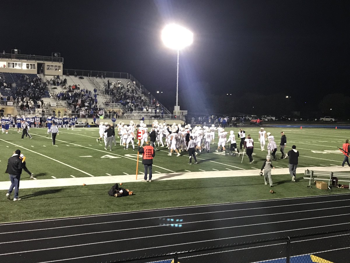 BigStotter80's tweet photo. Lets Go!!!! Great win, first HHS game in years and I got to see them lift hardware. Set that trophy where you can see it this week so you know what the work is for. Big time game with Maize next. #HaysHigh #Playoffs #KSHSAA https://t.co/oEMVFUlabt