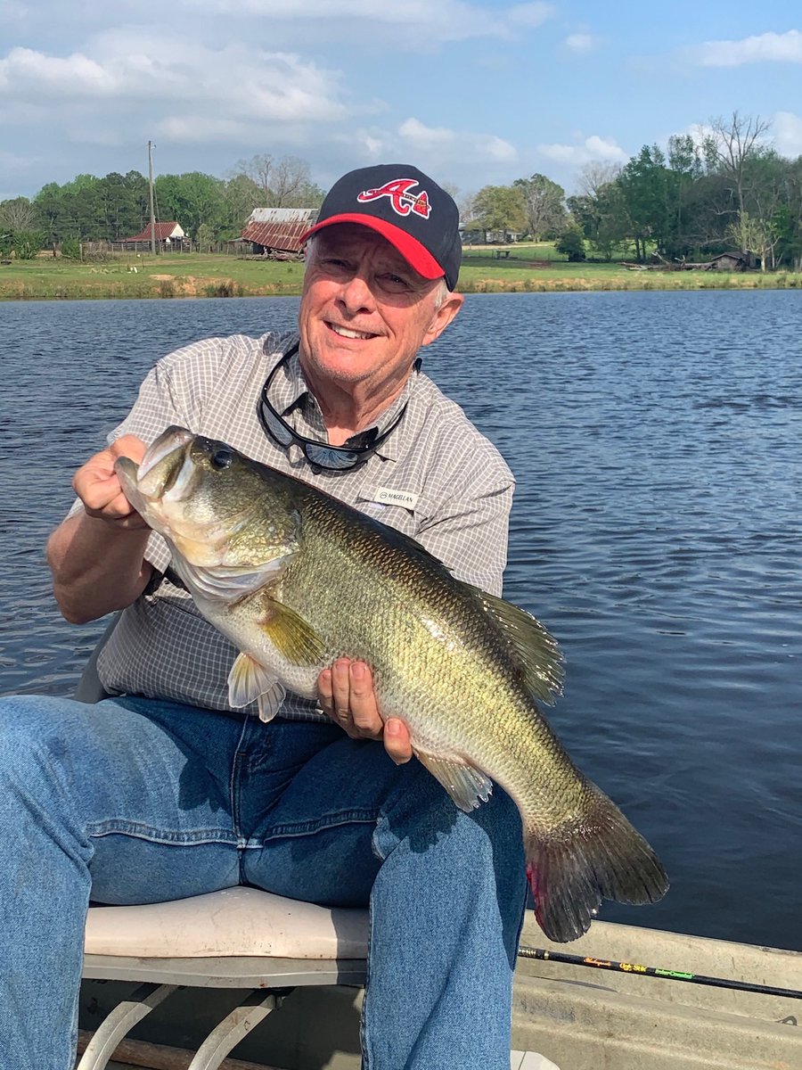 hdmotes's tweet image. Happy Birthday @DrMarkRutland !! So cool how the Braves had a parade for your birthday!! Wishing you all The Best (and all the best fishing this year)!