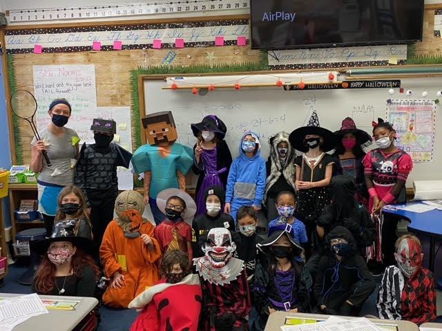 MsMurphys_Class's tweet photo. We are a spooky bunch! #ForestRoadSchool #3Mu https://t.co/z4apN02qKW
