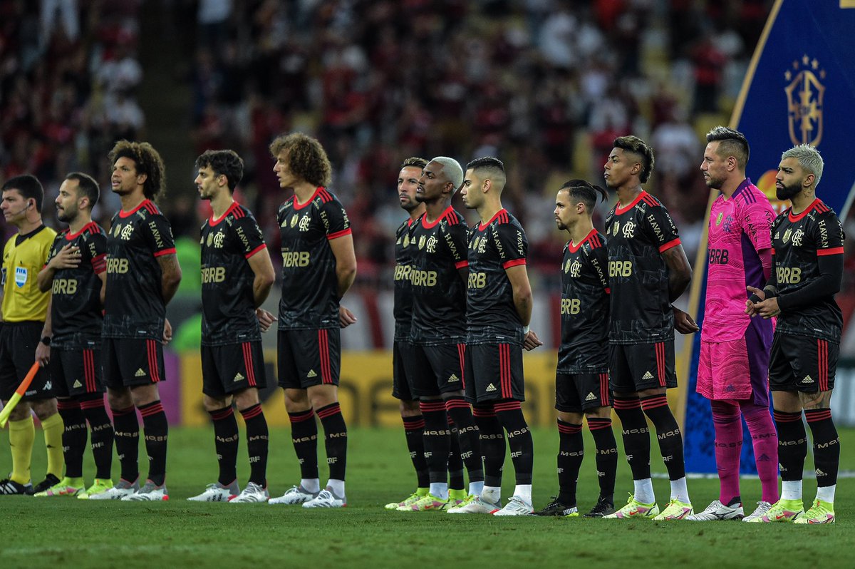 ramonr6_'s tweet photo. Grande vitória!! Grupo todo de parabéns. Vamos meu MENGÃO!! 🙏🏾❤️🖤❤️🖤
#éocerol⚡️👨🏾‍🦳 https://t.co/AbVqgx87Fg