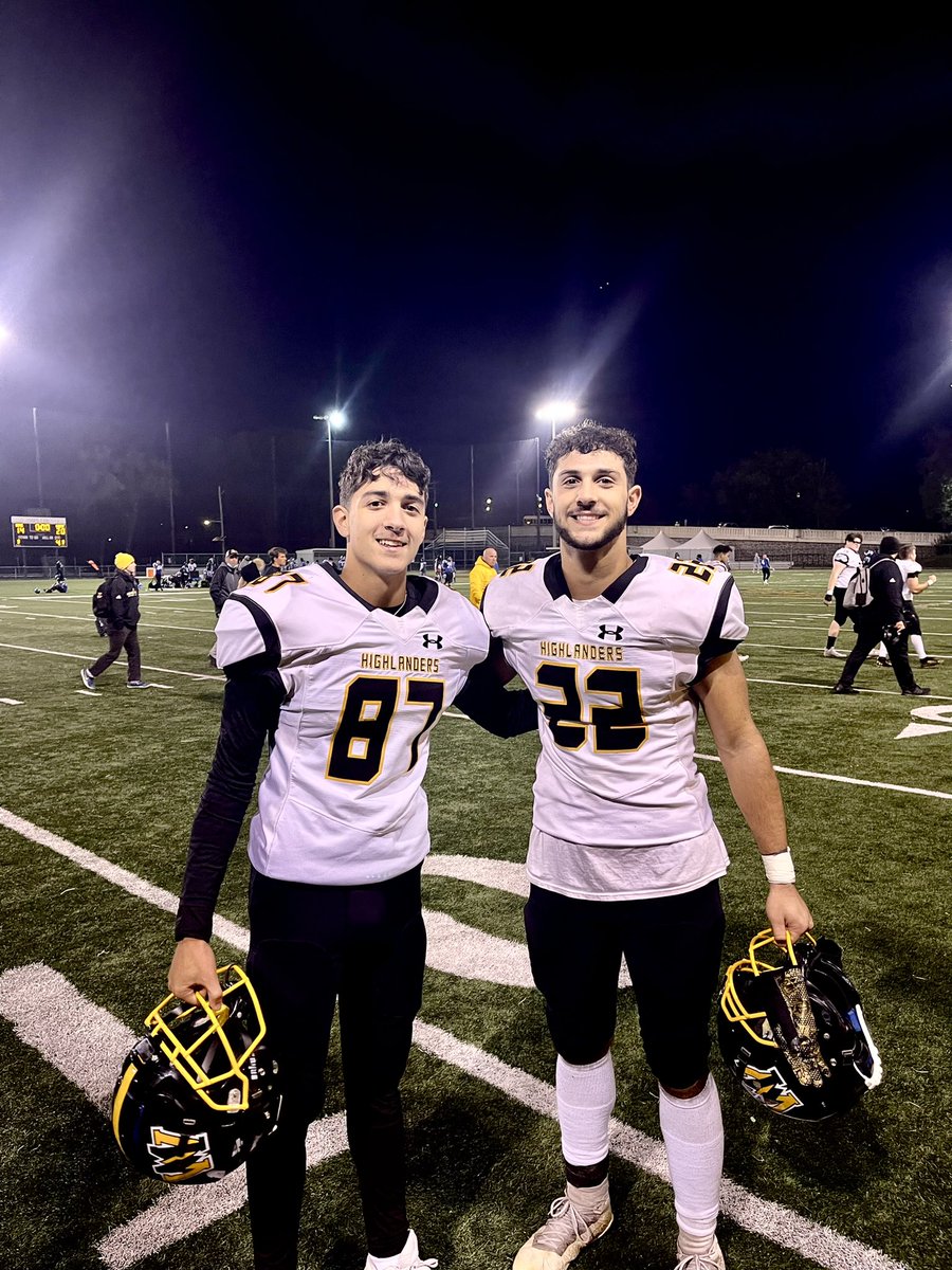 PetronaciSamuel's tweet photo. PLAYOFF WIN!!! LETโS GET IT BLACK AND GOLD!! ๐๐๐กโซ๏ธ๐ก๐๐ #hsfootball #NJFootball #NJCOM #MENSLAX #njlax #boyslax #hslax @WMFBBC @WMAthleticDept @wmhometownpride https://t.co/m1nSHsYedD
