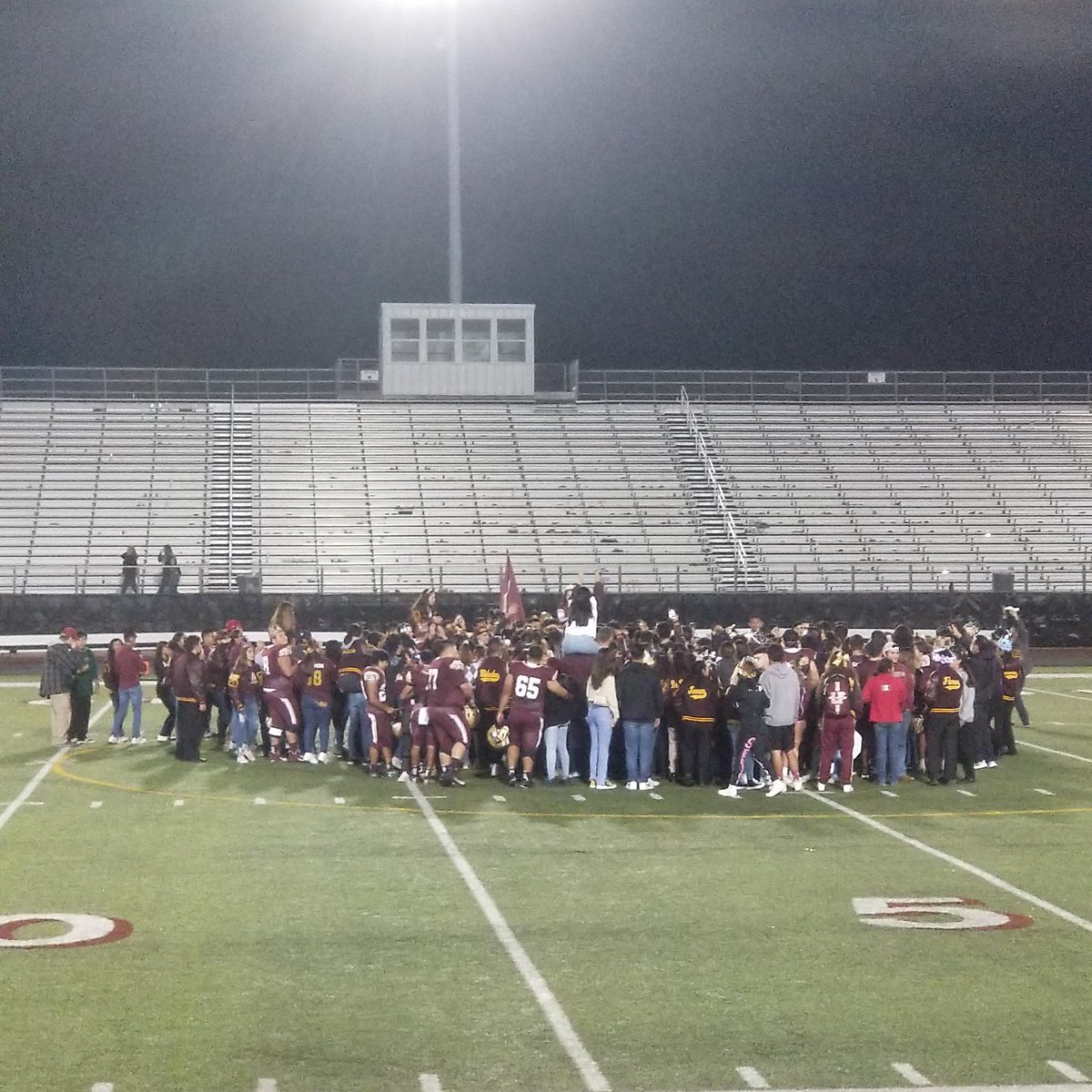 gabe8496's tweet image. Congratulations Los Fresnos CISD  #LFHS #Falcon Class of '22! You all are amazing and the future is yours! 🙏

#OnceAFalconAlwaysAFalcon #LFCISD #FAMILY #ProudParents #Seniors #ClassOf2022