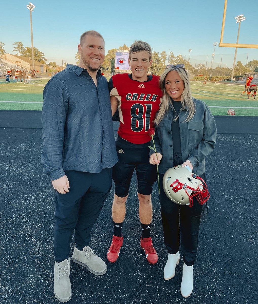 cass_hal's tweet photo. Senior night for eighty one

Love you forever Jack Jack 🤍 https://t.co/hF01ZiWSGd