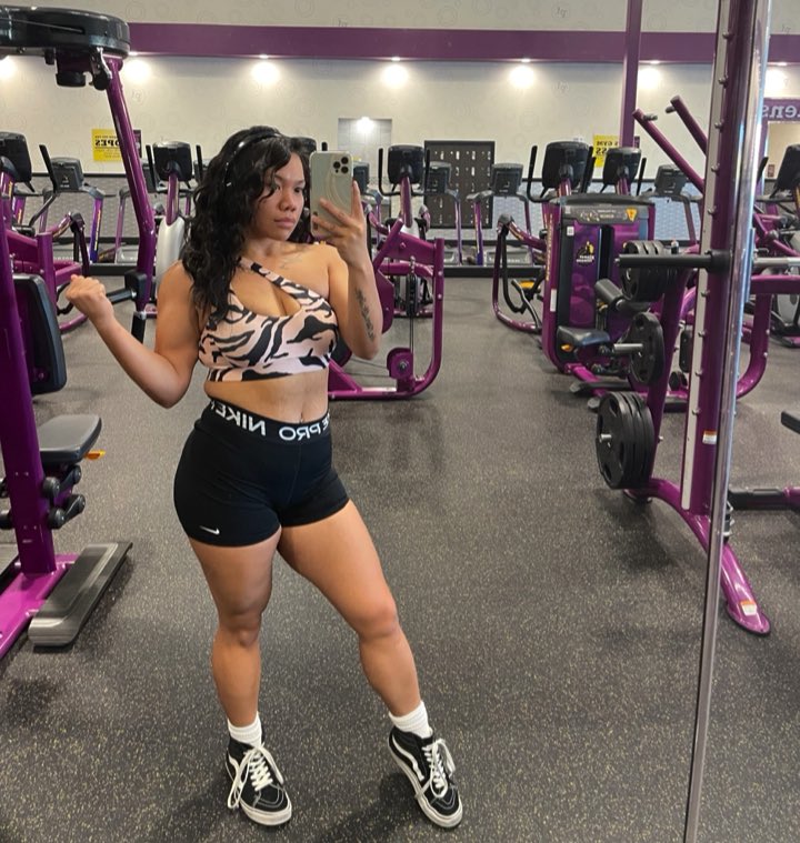 macdaddymiller_'s tweet photo. Working out with my girls…
MY GIRLS : “Anxiety, Depression, Body dysmorphia, Regret, Inner Demons” https://t.co/RUDgz4A9fM