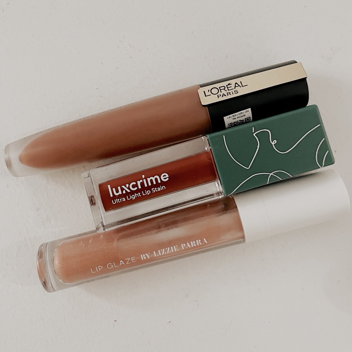 glowskinsoon's tweet photo. tadi sok ngide ombre ombre lips dan ternyata not bad lah ya😆

tapi kalo buat keluar pake masker ga perlu pake gloss udah oke juga sih hahaha https://t.co/LIZKntSS8u