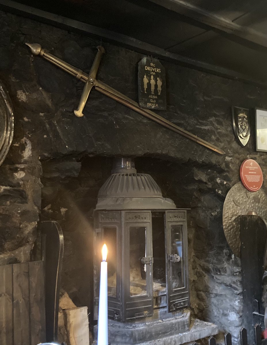 WLP_author's tweet photo. Such an atmospheric place to stop for lunch. Apparently, it’s haunted by many ghosts and I can well believe it, because walking in there felt like stepping back in time! #Loch Lomond #DroversInn #Scotland #Glasgow #COP26 https://t.co/wPeq4RTwNq