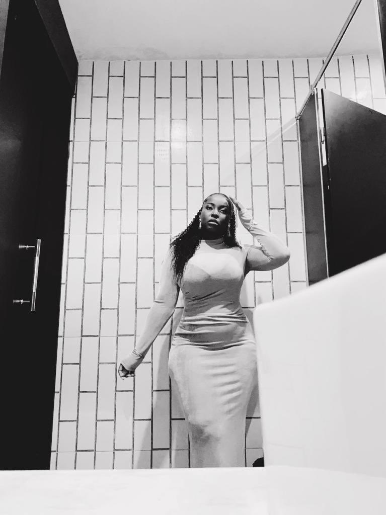 Gingerstiff's tweet image. JPEGs from last night, Shey make I add my own pictures abi make i no spoil am? 🥰