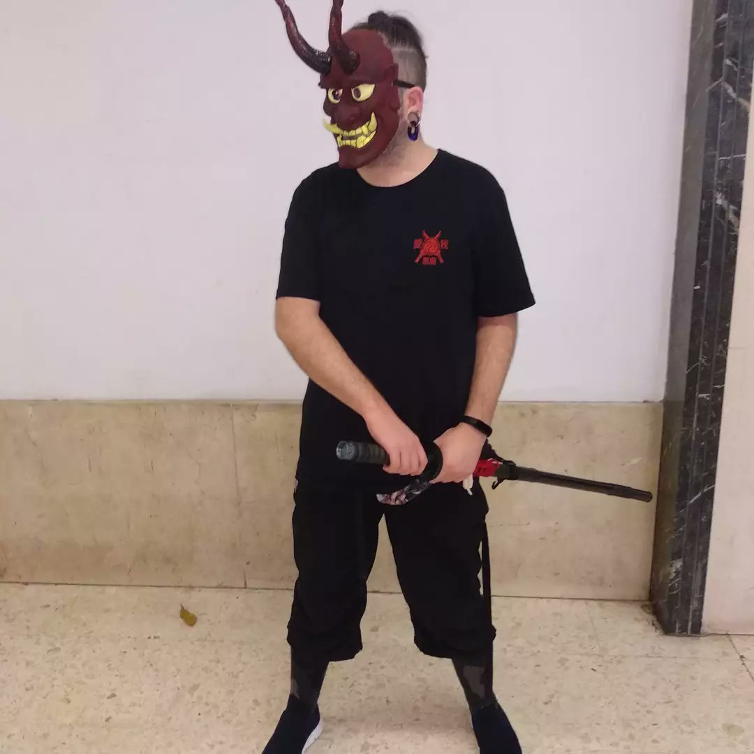 PhanthomHeart's tweet photo. @DovahkiinFerret Cyber-oni mandado a vuestra posición dispuesto a partir niños por la mitad(?) https://t.co/hpj2DhmLWF