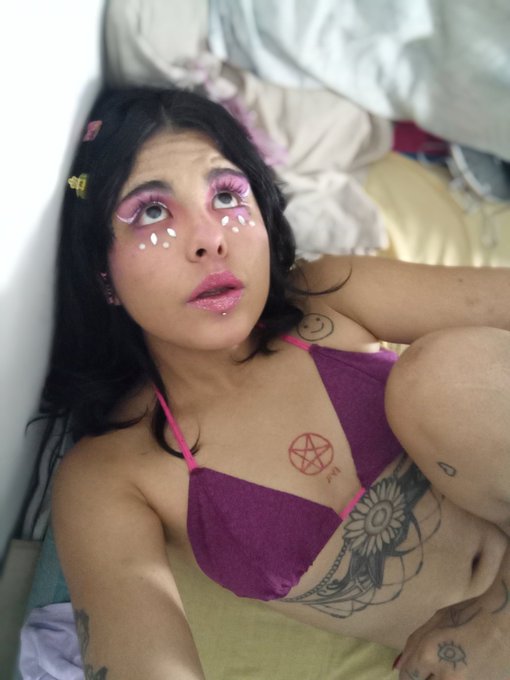 Give It go me :3 https://t.co/7CKEwz29sW<a href="/tag/blue"class="tags"><span>#blue</span></a><a href="/tag/neon"class="tags"><span>#neon</span></a><a href="/tag/sick"class="tags"><span>#sick</span></a><a href="/tag/sorrynotsorry"class="tags"><span>#sorrynotsorry</span></a><a href="/tag/pain"class="tags"><span>#pain</span></a><a href="/tag/colombian"class="tags"><span>#colombian</span></a>