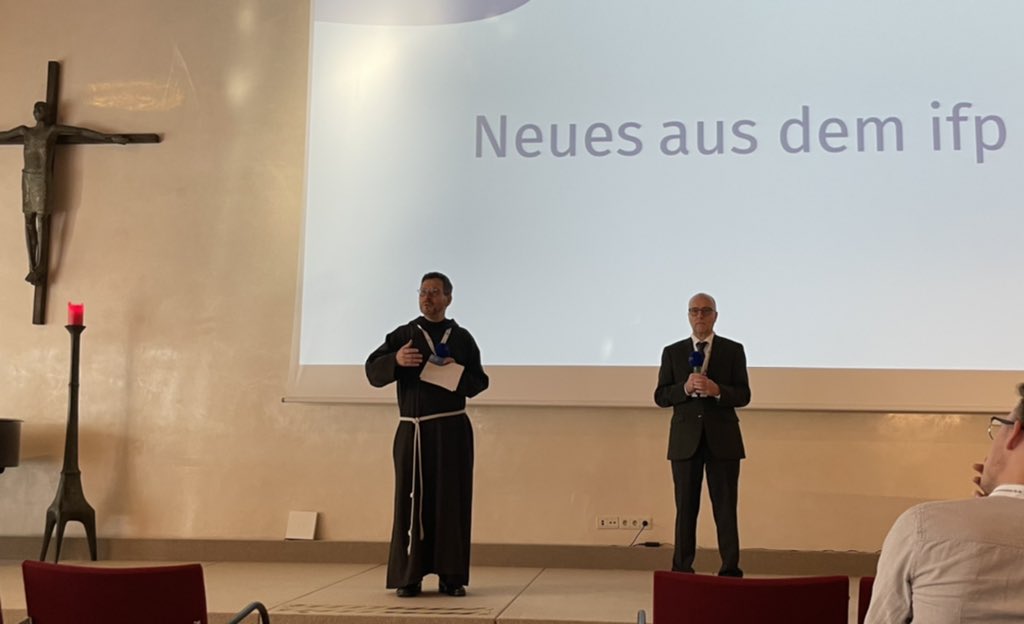 bohl_kna tweet media