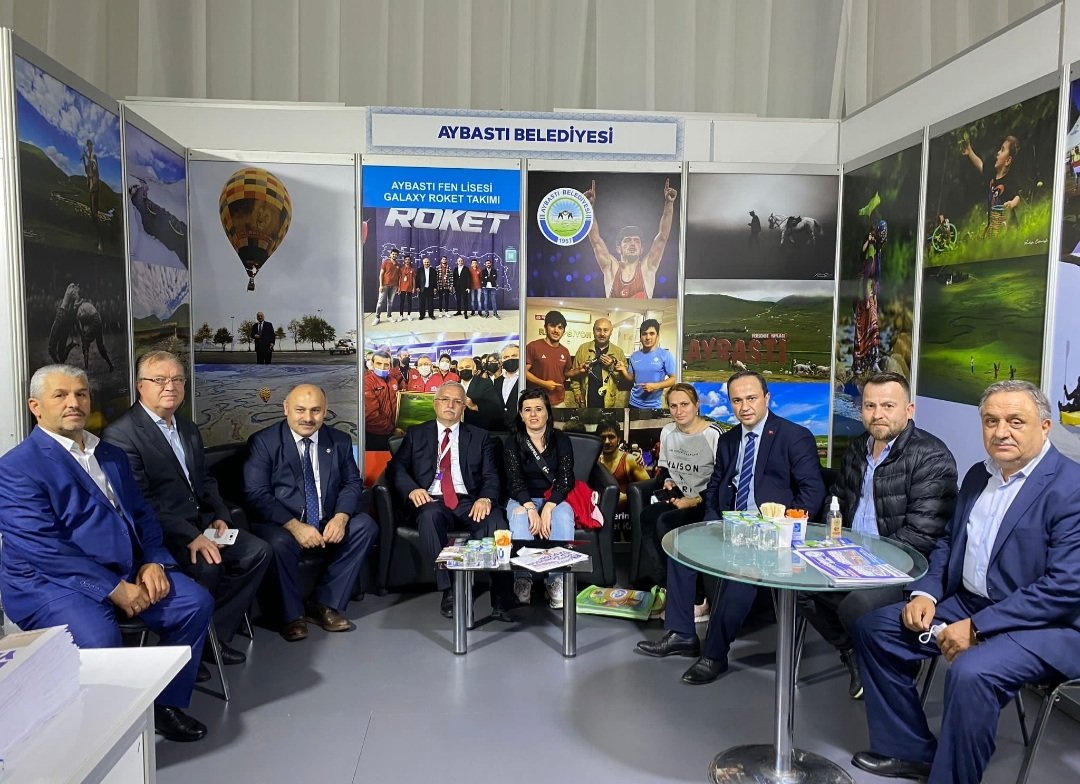 Güzel Ordum 52 
Ailesi olarak Ordu günleri programı kapsamında #ALTINORDU-#AKKUŞ-#AYBASTI Belediye Başkanlarımıza ziyarette bulunduk.
<a href="/AskinToren1/">Aşkın TÖREN</a> 
<a href="/isademirci5/">İsa Demirci</a> 
<a href="/beytullahgectan/">Beytullah Geçtan 🇹🇷</a> 
<a href="/GULCANOZKAYA2/">Gülcan ÖZKAYA</a>