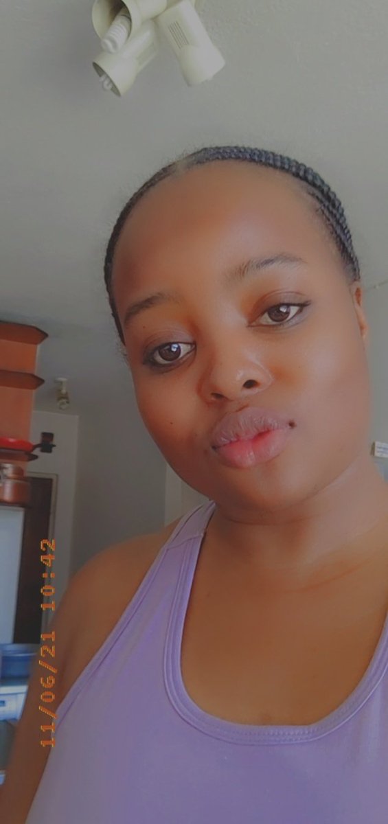felicityrumbie's tweet photo. #Almost34 #BirthdayMonth #ScorpioSeason https://t.co/4UqunnkFt8