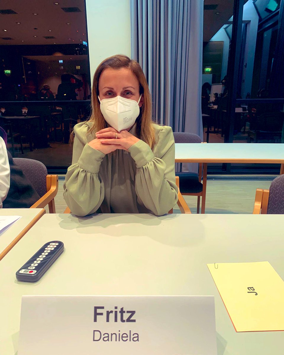 Schulz83D's tweet photo. Am Donnerstag hat sich die Bezirksverordnetenversammlung Mitte von Berlin konstituiert. Es ist mir eine große Ehre, in den nächsten 5 Jahren nun als gewählte Bezirksverordnete der #cdufraktionmitte unsere politischen Inhalte und Werte vertreten zu dürfen!
#bvvmitte #cdumitte https://t.co/VuMGVUawyR