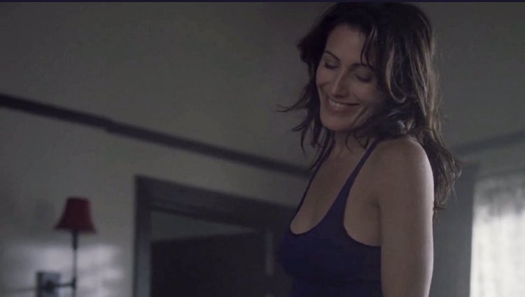 shayeraholz's tweet photo. there’s something so personal about how house makes cuddy smile the brightest and biggest out of everyone https://t.co/j11LlyHqWb