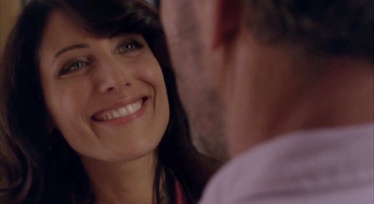 shayeraholz's tweet photo. there’s something so personal about how house makes cuddy smile the brightest and biggest out of everyone https://t.co/j11LlyHqWb