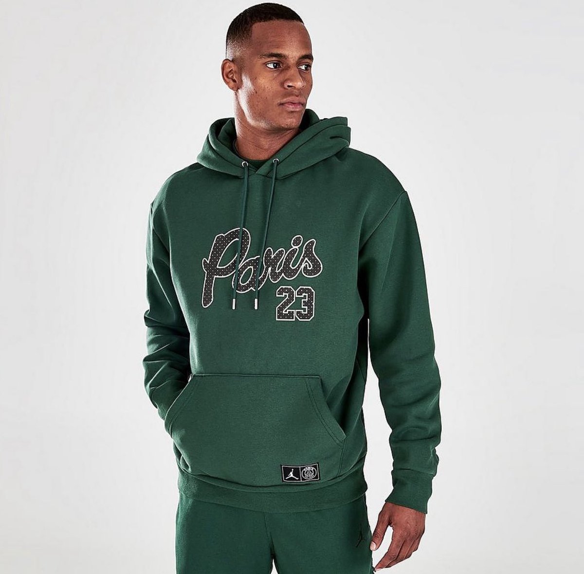 SNKR_TWITR tweet media