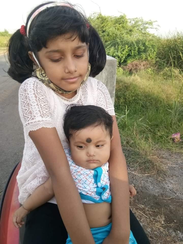 imSovanDas's tweet photo. Elder Sister 😘❤😘 #BhaiDooj #BhaiDooj2021 #Bhai #Behen #bhaidoojspecial #Diwali2021 #sovanD #Diwali #cityofjoy #Contai #Digha https://t.co/WcnMyz0T79
