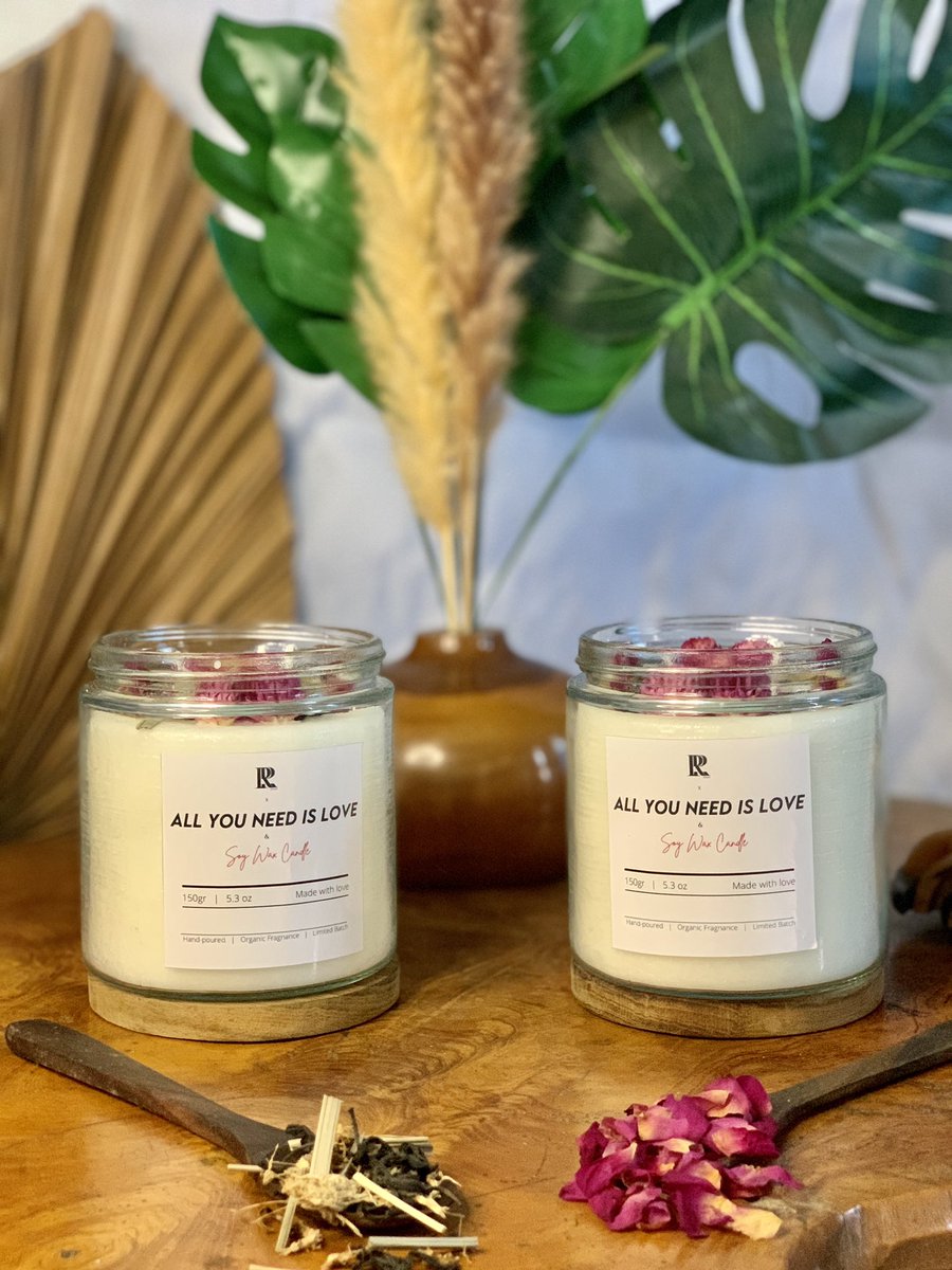 M00enlight's tweet photo. @PolJokesID 600m kalo dibeliin rumah di pik bisa dpt 5 rmh kl ya🤔 tapi kalo dibeliin candle bisa buat nyalain api semangat satu negara🤩 yu di cek candlu lucu start from 25k😍😍 https://t.co/9Mwc4YYsuI