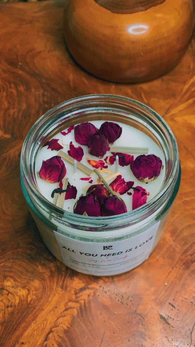 M00enlight's tweet photo. @PolJokesID 600m kalo dibeliin rumah di pik bisa dpt 5 rmh kl ya🤔 tapi kalo dibeliin candle bisa buat nyalain api semangat satu negara🤩 yu di cek candlu lucu start from 25k😍😍 https://t.co/9Mwc4YYsuI