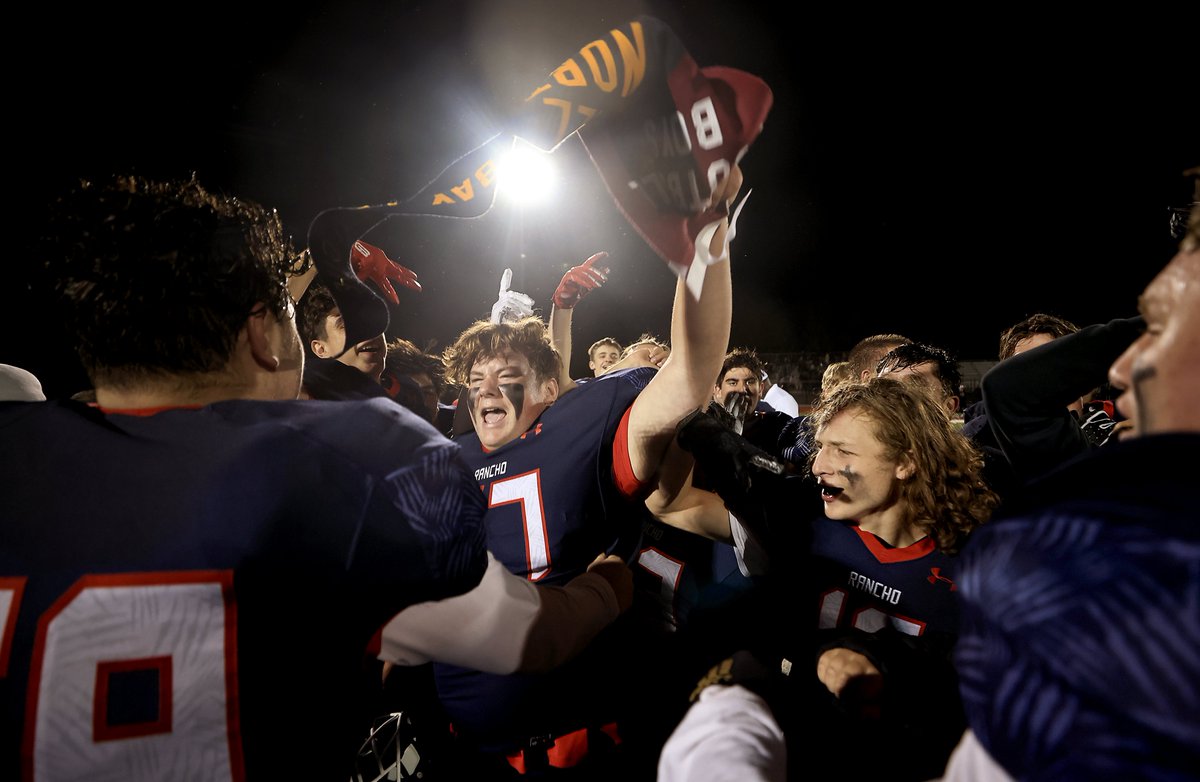 kentphotos's tweet photo. Rancho Cotate pulls out a 28-27 nail biter against Windsor to take the NBL-Oak league title, Friday in Rohnert Park.  Please follow @JustGusPD @NorthBayNews @pdpreps #SonomaCounty https://t.co/EKR1TqUyoi