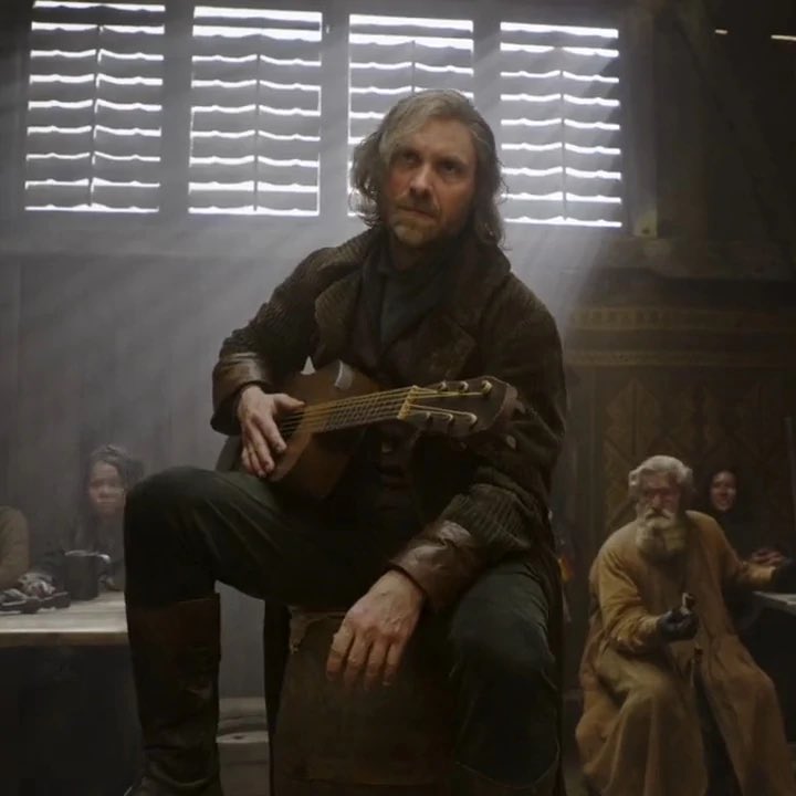 badwottakes's tweet photo. I really hope that Thom and Moiraine don’t end up together in the show because they’re obviously meant to be with their queer (correct) ships. https://t.co/KLU7dnf4a1