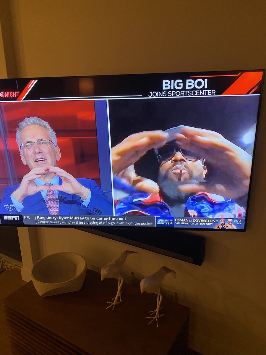 brobertson35's tweet photo. Big Boi smoking a splif on @SportsCenter just now https://t.co/ZLmEITw4YK
