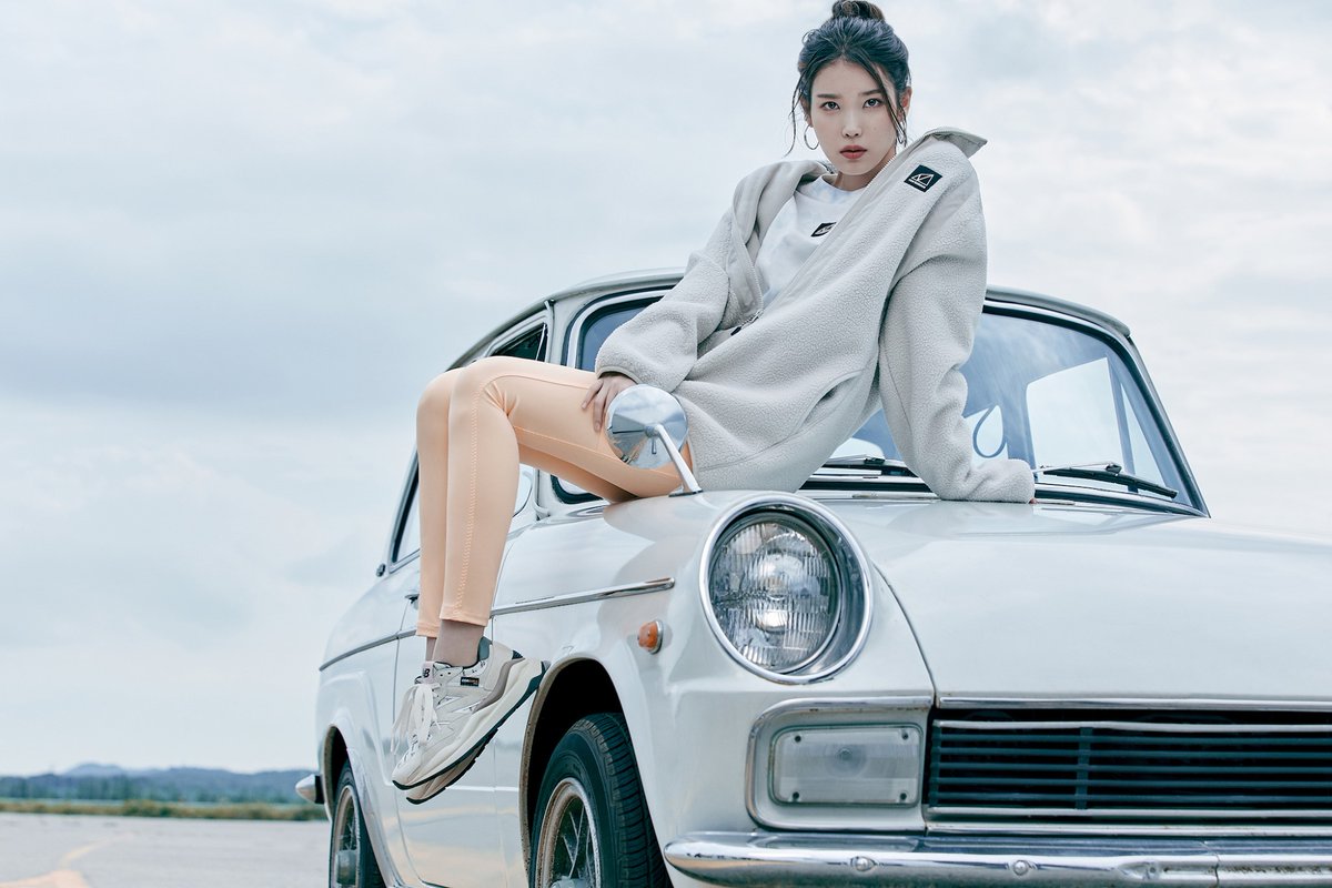 IUmushimushi's tweet photo. [HQ] #아이유 #IU  for New Balance

2048 x 1365
https://t.co/T6jRDYKcYK https://t.co/coIrizGIrY
