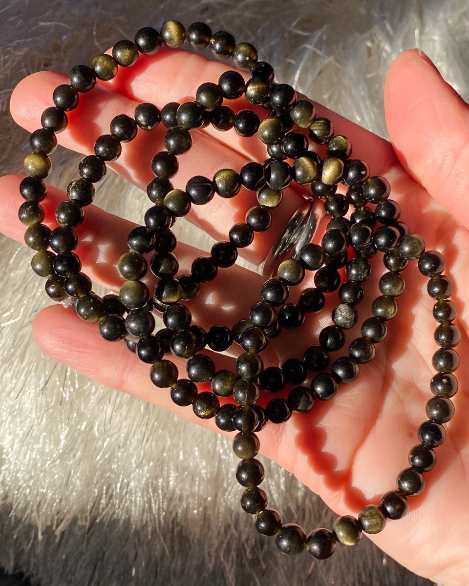 LiveeintheLight's tweet photo. 37 new affordable crystal bracelets added to my shop today 🌈✨🔮🌸🌷🌞 https://t.co/5oezCFz0RO