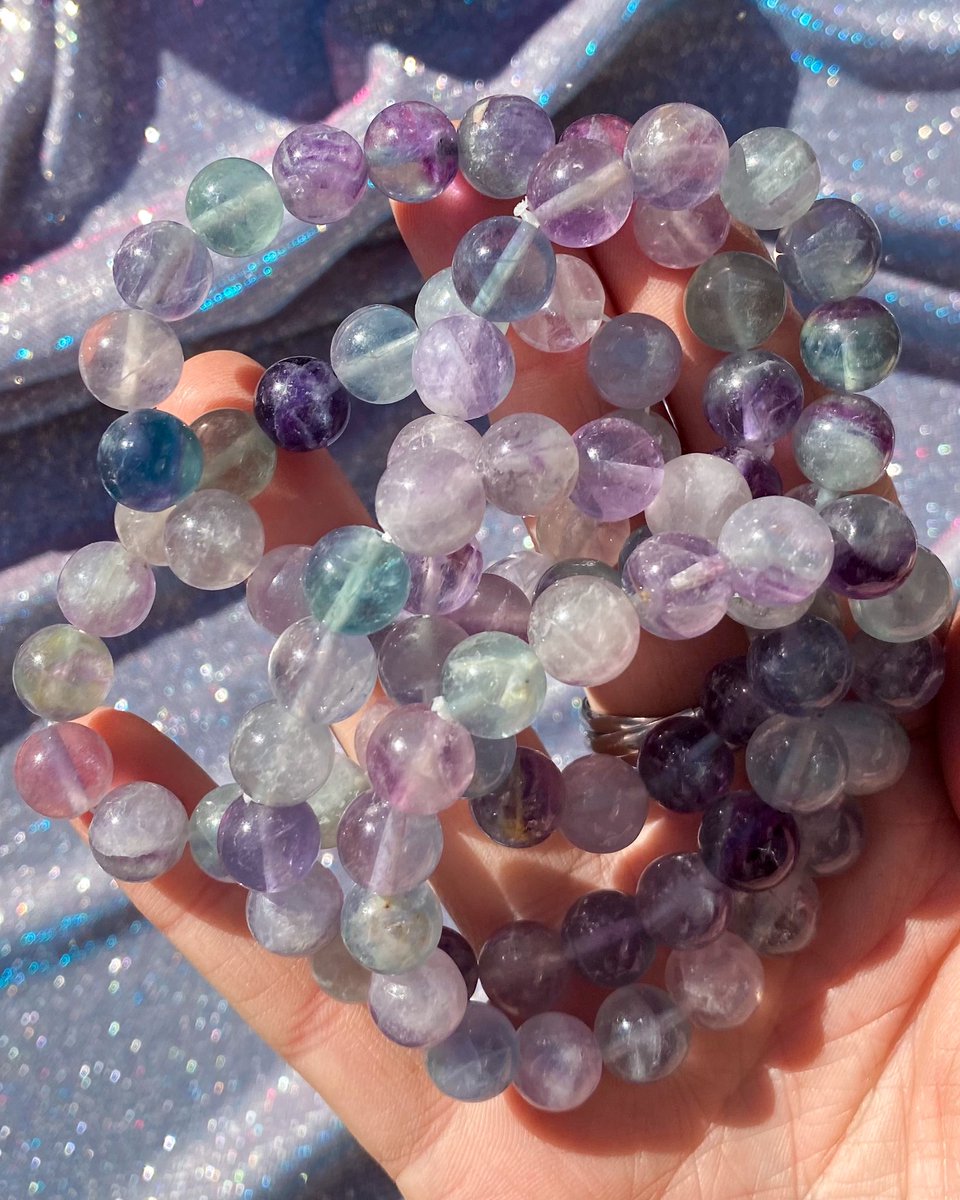 LiveeintheLight's tweet photo. 37 new affordable crystal bracelets added to my shop today 🌈✨🔮🌸🌷🌞 https://t.co/5oezCFz0RO