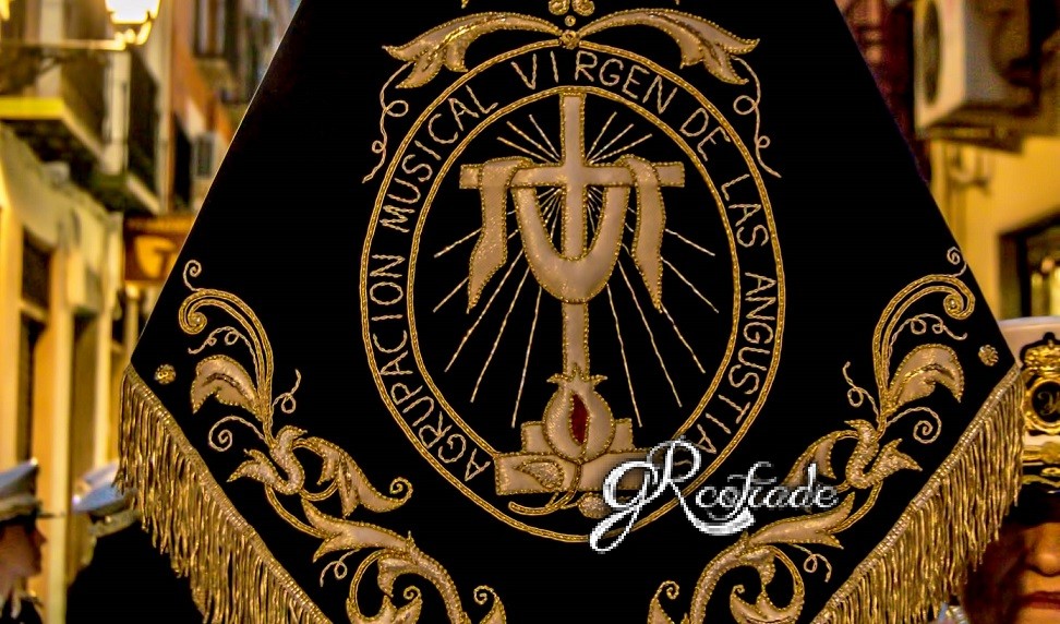 granadacofrade's tweet photo. La Agrupación "Virgen de las Angustias" de Granada abre gratuitamente su Escuela de Música https://t.co/PIdc8MEXoC https://t.co/896OC2emgN