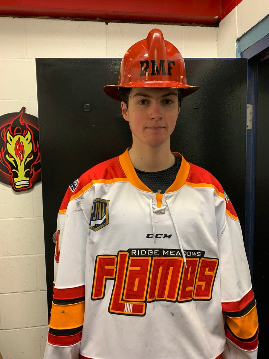 flamesjunior's tweet photo. Flames win 4-2!
Stopping 29 of 31 shots and winning  the Meadow Ridge Collision Hard Hat Award is #1 Cam Connolly! 
🔥🔥🔥🔥 https://t.co/9jIXhxYN1V