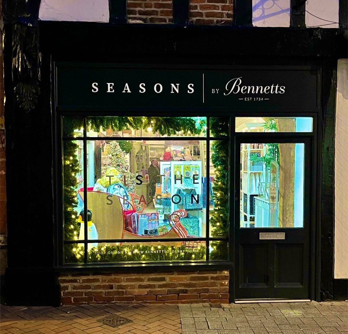 Wow! It feels amazing to be back on the high street once again. Thank you to the hoards of customers who visited. We are truly overwhelmed by all the lovely comments and stories you  shared with us, it really does mean the world to us. Open again today from 9.30am.