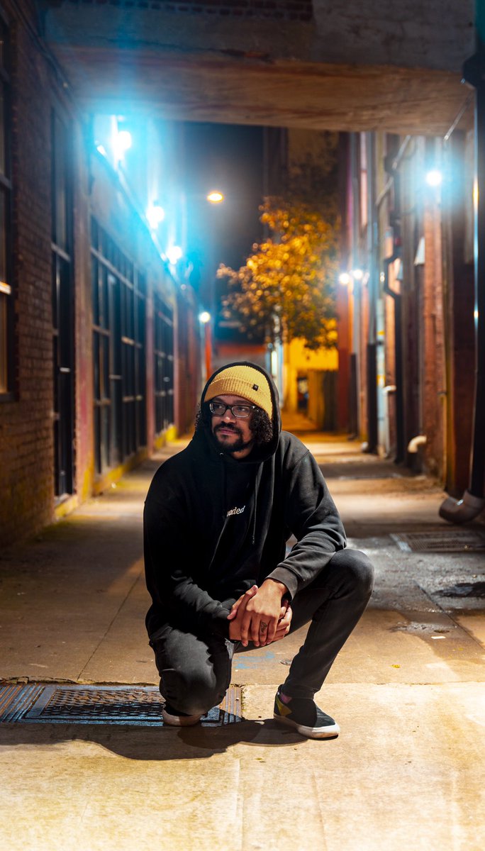 _asleepnow's tweet photo. When you post a status about taking some photos, and your homies hit you up! #sony #a7riii #sigma #24mm70mm #knoxvilletennessee #oldcity #portraitphotography  #knoxville #makercity https://t.co/PfuaH2XBpW