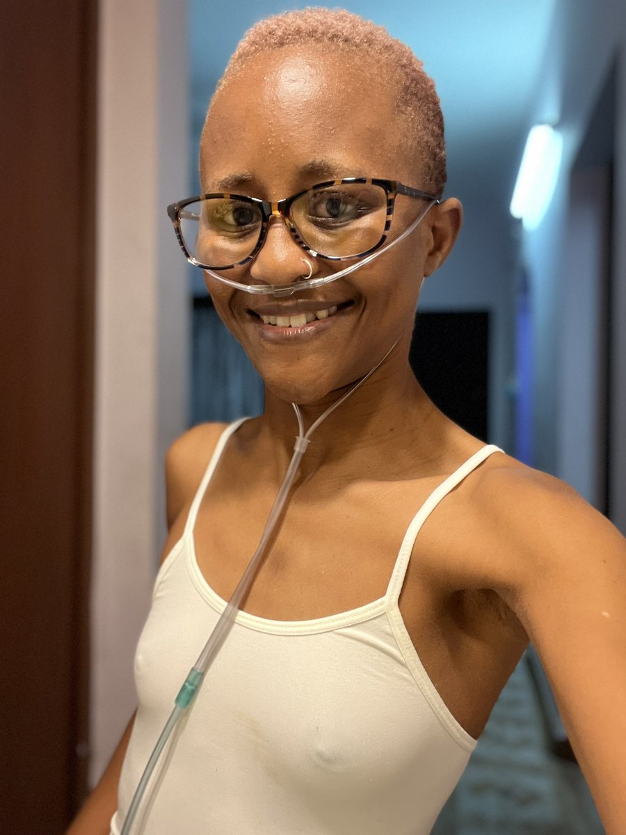 NkhosiLa's tweet photo. See the chest difference 🥺🥺🥺🥺hhay bafethu God is alive,see the bones on the neck gone gone hhay mne I will always praise God bafethu he has taken me from far depression and all that. I’m forever grateful 😇 https://t.co/BRd7Uay6Cx