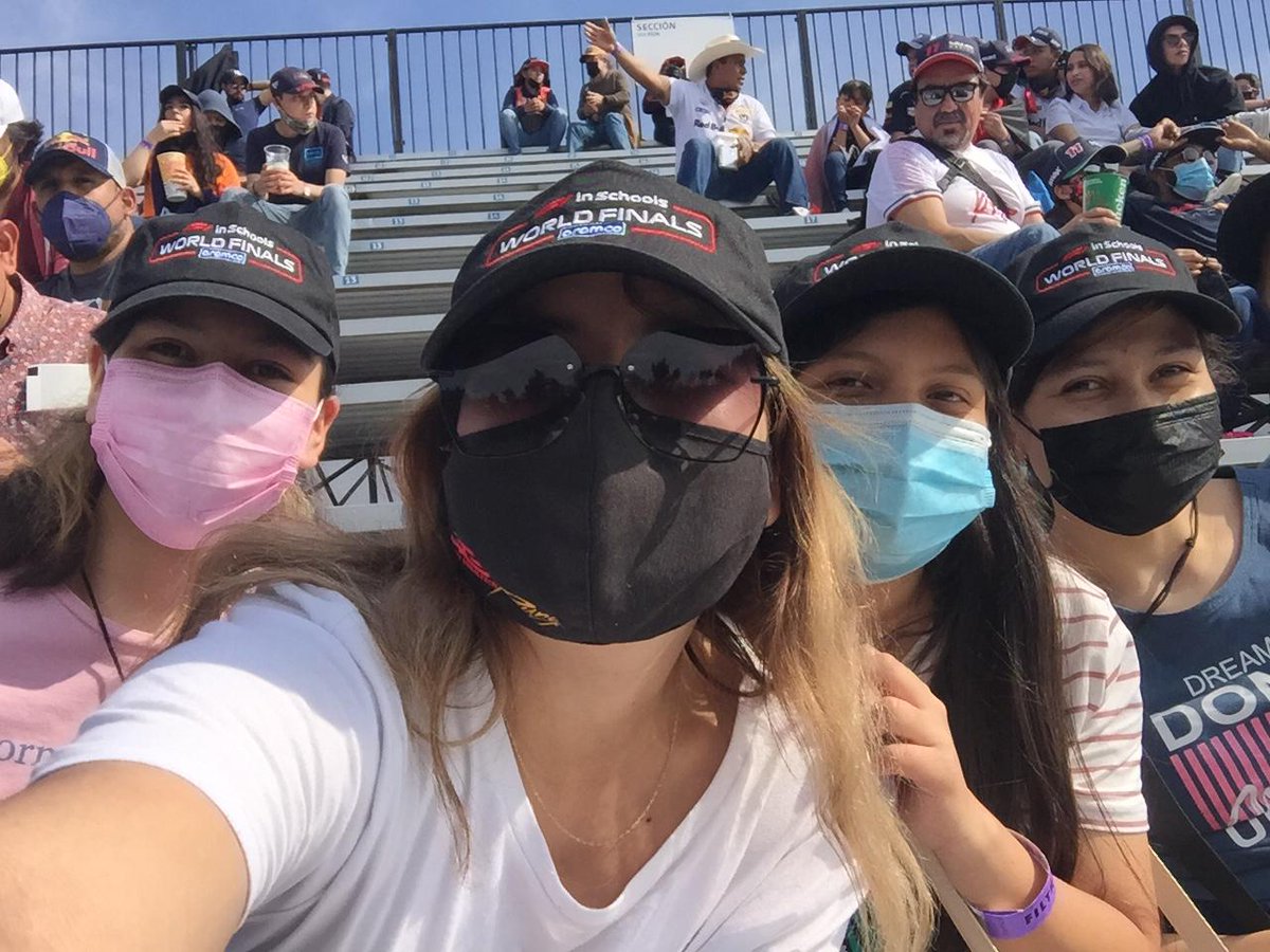 Racers! Les compartimos que las chicas de Girls Tonaltech Racing andamos en CDMX, aprovechando para conocer y listas para disfrutar del Premio del 1er Lugar Nacional de <a href="/F1inSchoolsMx/">F1 in Schools México</a> 2020, nuestros boletos para el <a href="/mexicogp/">Mexico Grand Prix 🇲🇽</a>. Gracias por su apoyo!
#todossomostonaltech #MexicoGP
