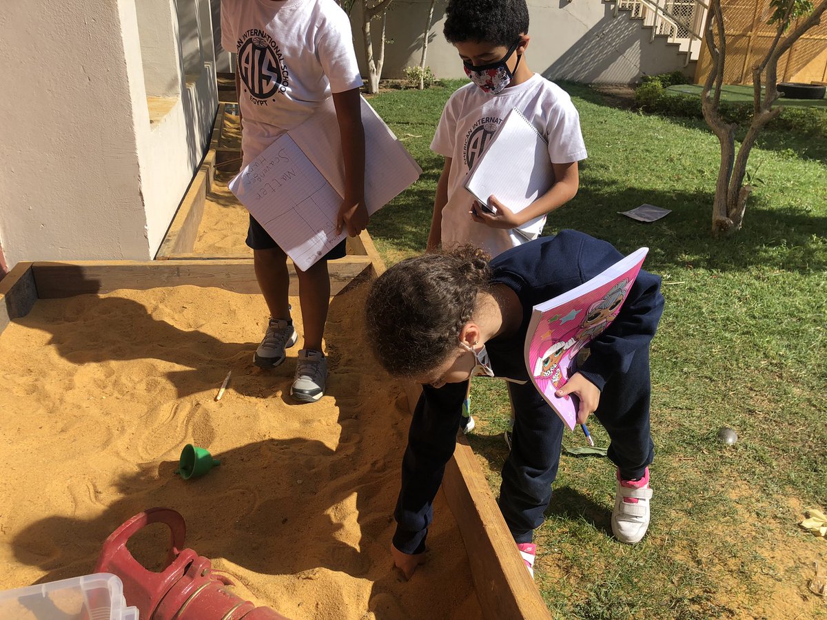 Nature walk around our beautiful campus! Matter is everywhere around us! Students wondered if sand is a solid or liquid?! #outdoorsinquiry <a href="/AISEgyptMain/">The American International School In Egypt -AIS</a>